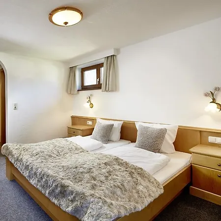 Отель Gastehaus Huber