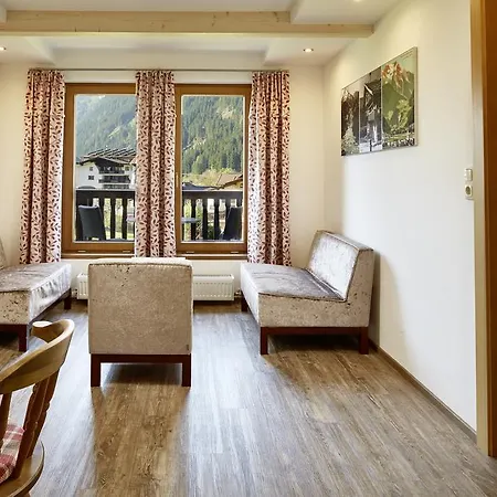 Szálloda Gastehaus Huber Mayrhofen